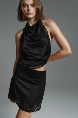 Top dos nu avec dentelle - Noir — photo 3