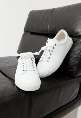 Les baskets - Blanc — photo 4