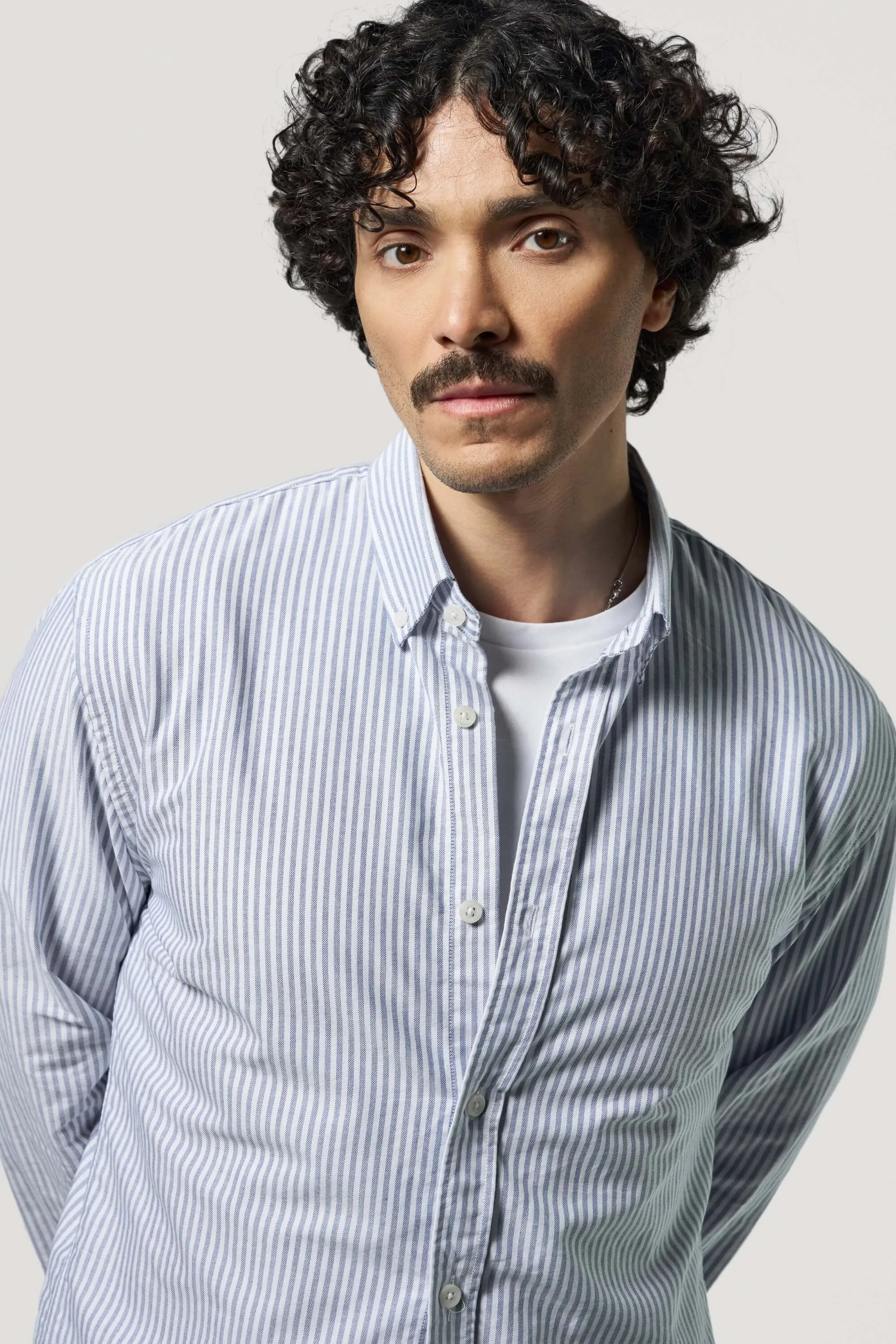 La chemise oxford - Rayures bleues