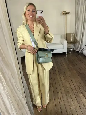 Sac C à bandoulière en cuir vert tilleul Prix boutique 1500€ — photo 2