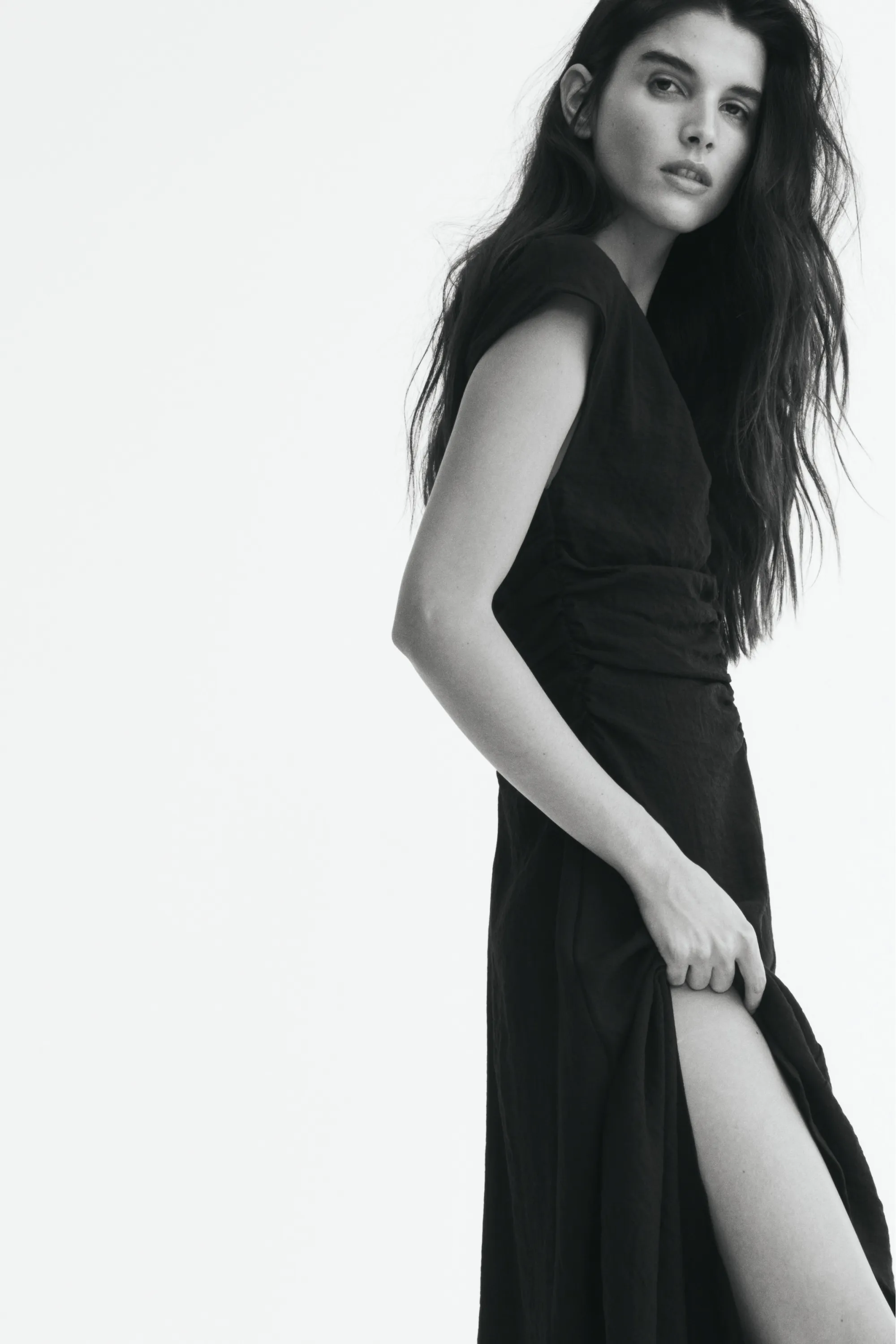 Robe à mancherons avec base en pointes - Noir