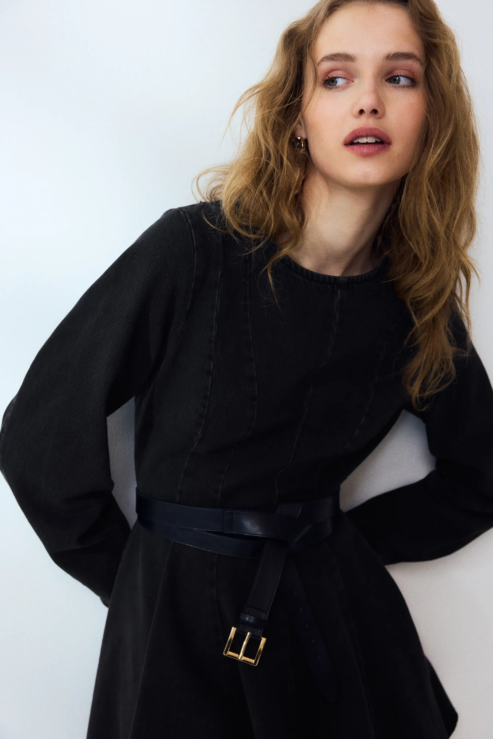 Robe en denim avec jupe évasée - Noir denim