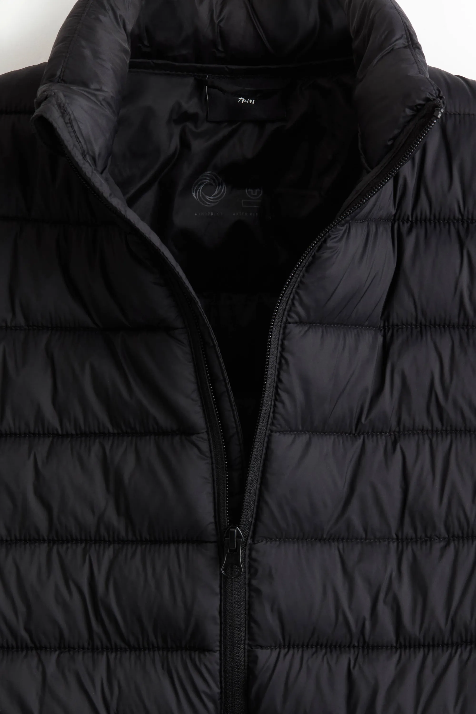 Doudoune sans manches déperlante Slim Fit - Noir