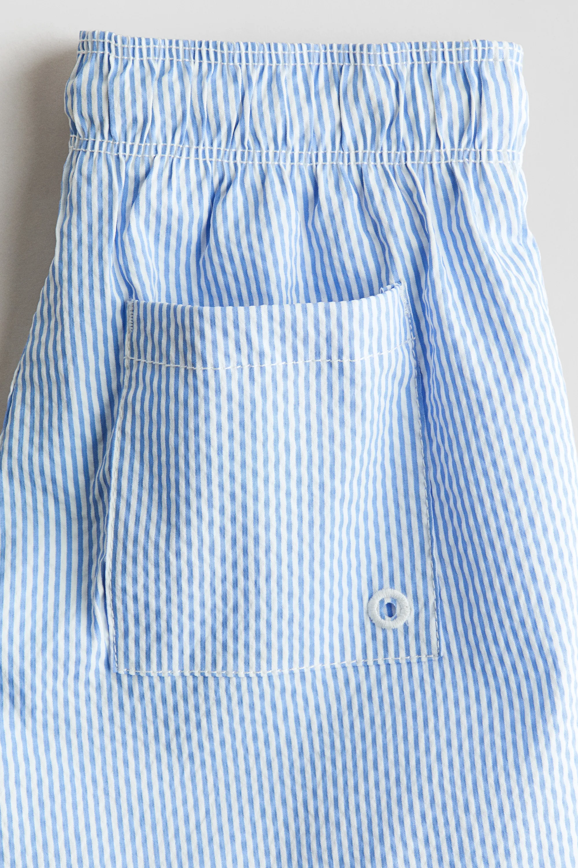 Short de bain à motif - Bleu clair/rayures blanches