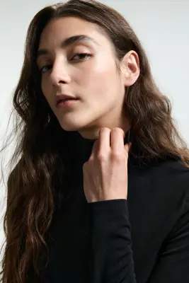 Robe à épaulettes - Noir — photo 2