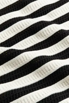 MAMA Pull en maille texturée - Crème/rayures noires
