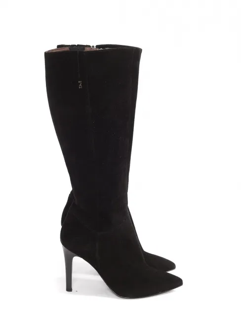 Bottes à talon fin et bout pointu en suede noir Prix boutique 290€ Taille 36
