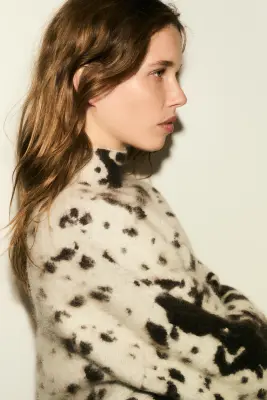 Pull en mohair mélangé avec col cheminée - Crème/imprimé peau de vache — photo 3