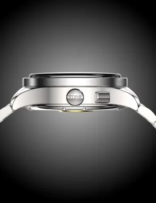 KUOE ROYAL SMITH 90-010 IVORY X VERTICAL BRUSHED DIAL / MIXED-LINK BRACELET / MEDAILLON CASEBACK — photo 4