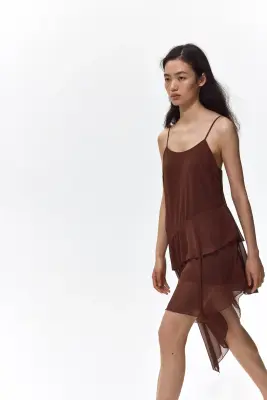 Robe asymétrique en mousseline - Marron foncé — photo 2