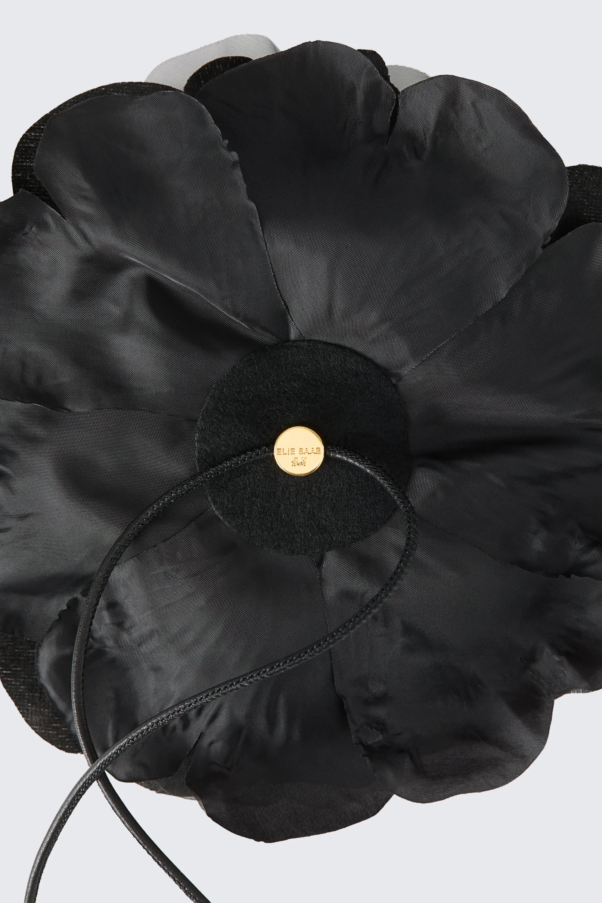 Collier cordon avec appliqué floral - Noir