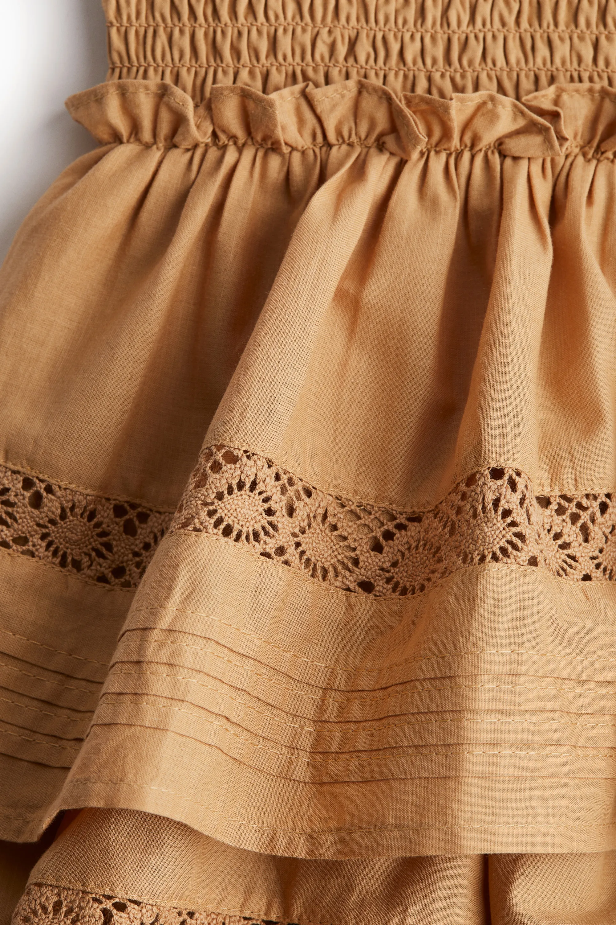 Jupe à étages avec dentelle - Beige