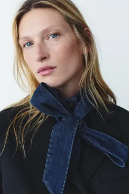 Blouse en denim avec détail façon écharpe - Bleu denim foncé — photo 1