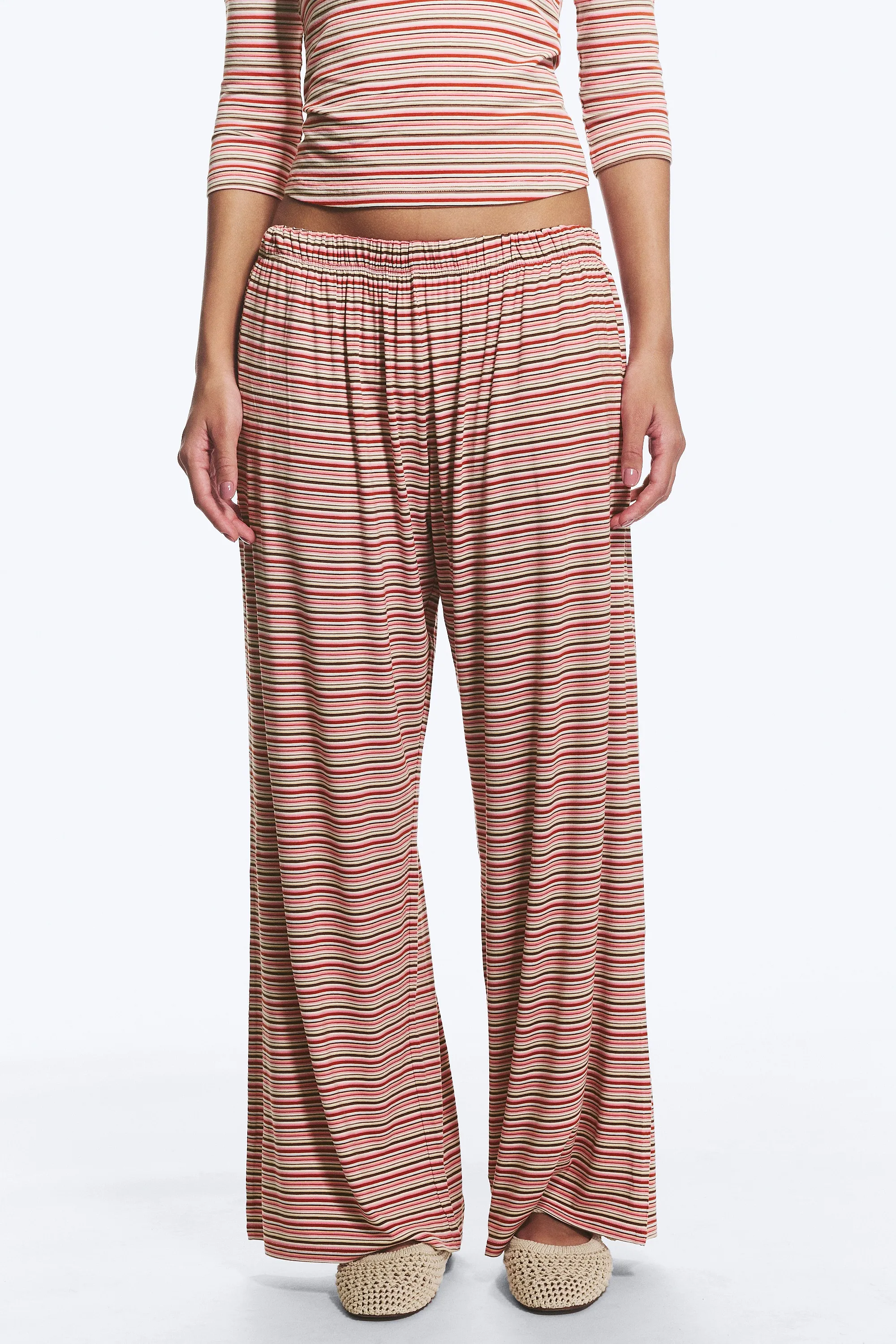 Pantalon en jersey taille basse coupe décontractée - Rose - Multi-rayures