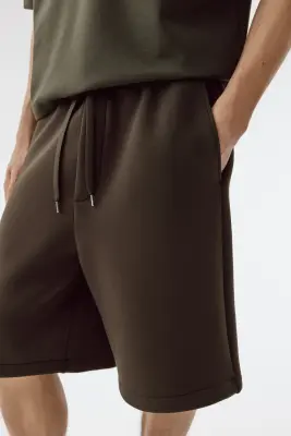 Short Relaxed Fit en scuba - Vert kaki foncé — photo 4