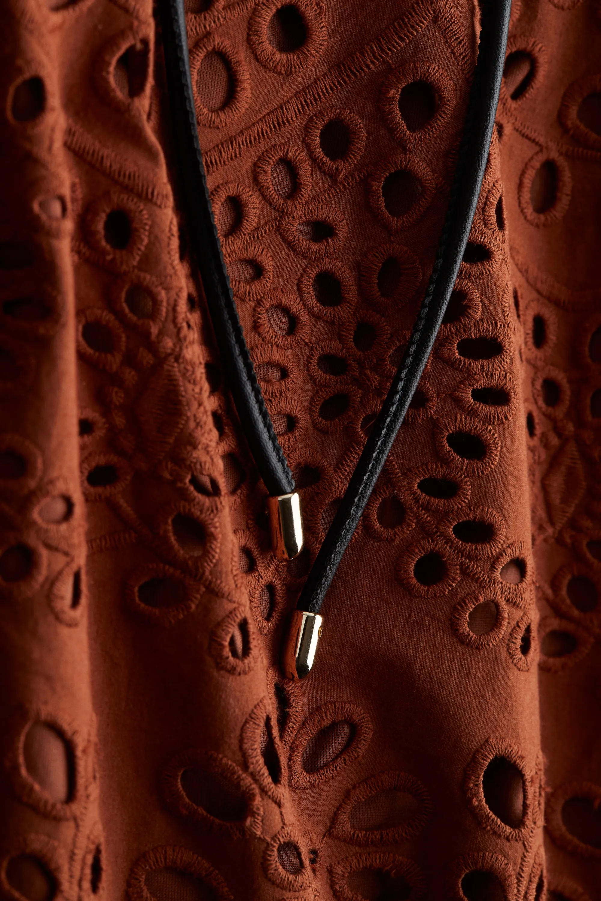 Robe avec broderie anglaise - Marron