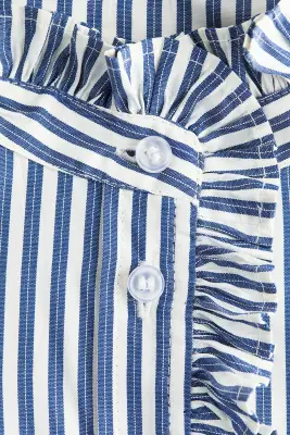 Blouse volantée à boutons - Bleu/rayures blanches — photo 5