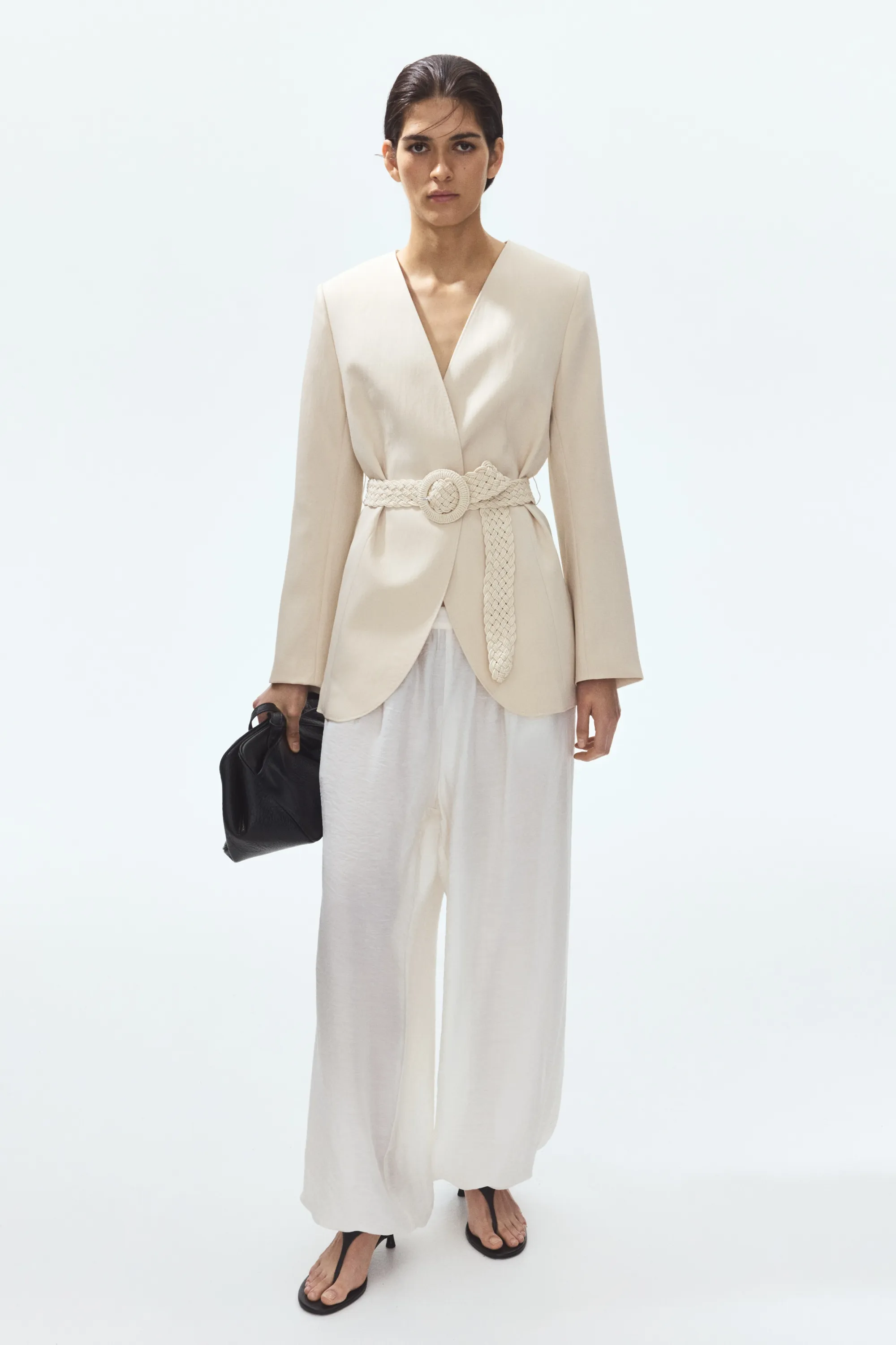 Blazer sans revers avec ceinture - Beige clair