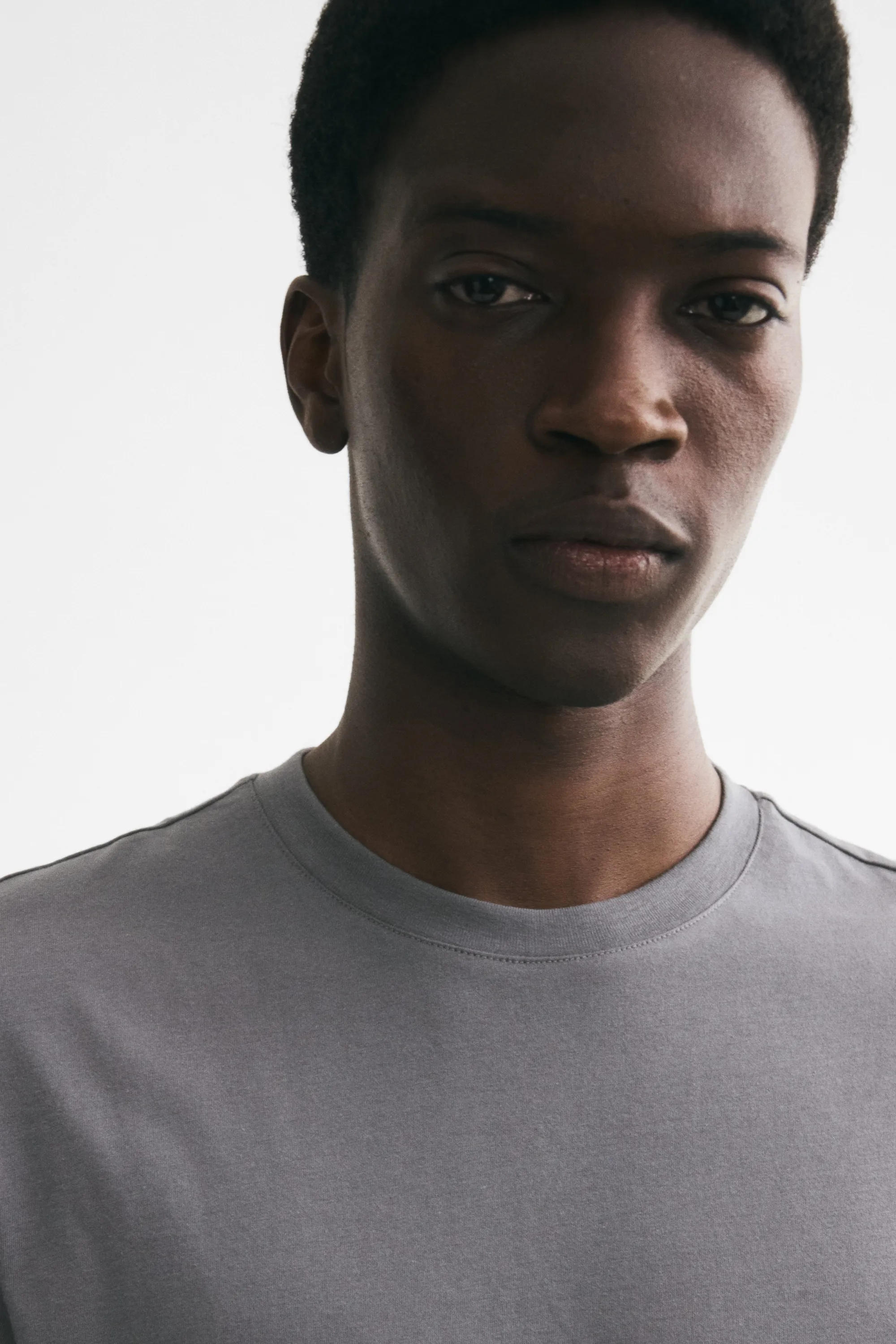 T-shirt Regular Fit - Gris foncé