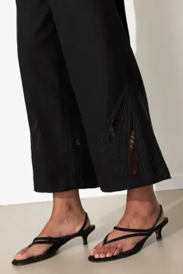 Pantalon court et brodé Femme — photo 5