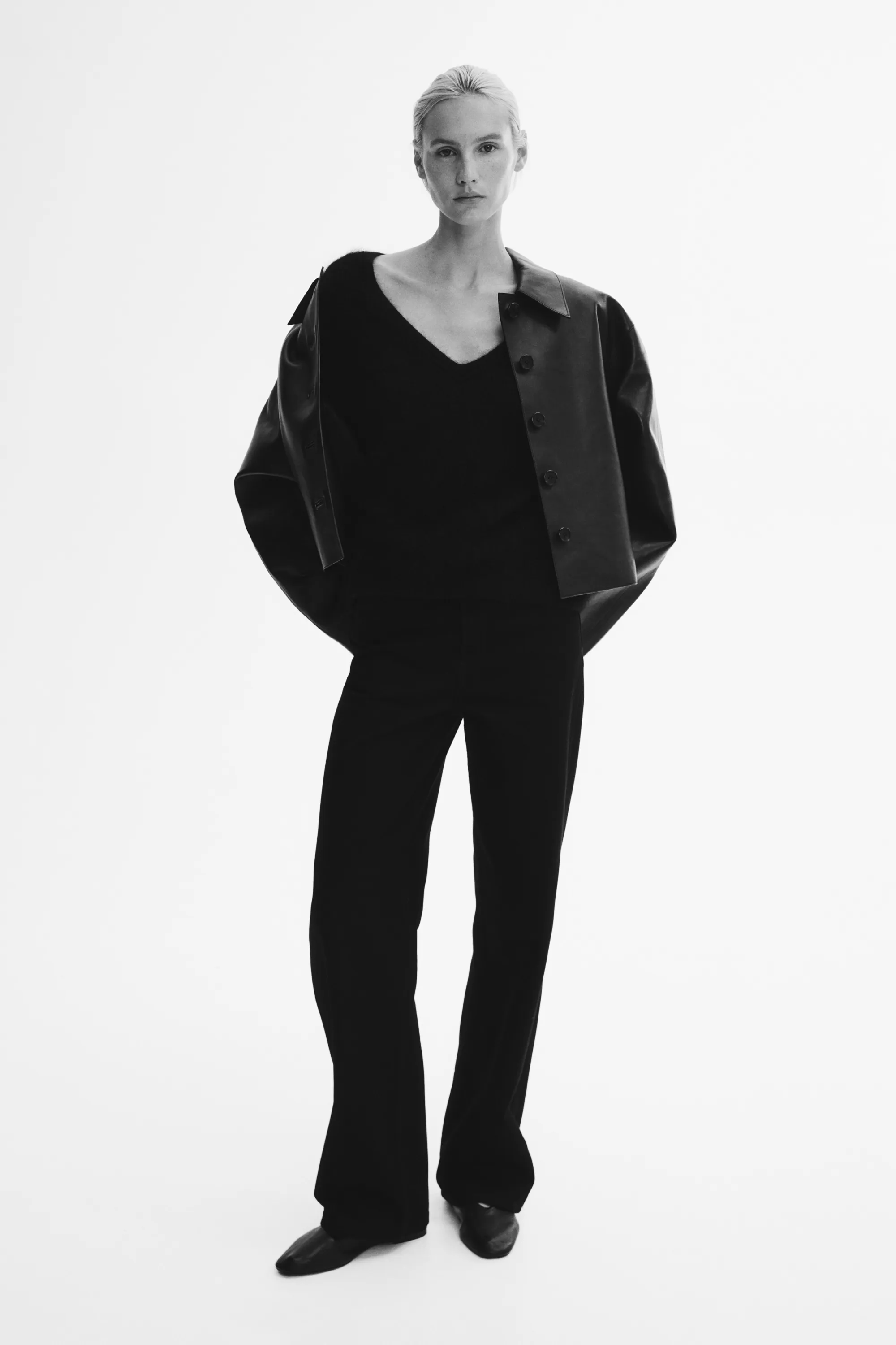 Pull en laine avec encolure en V - Noir