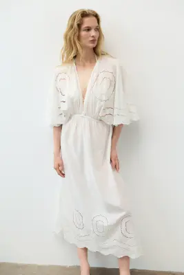Robe à effet cape avec broderie anglaise - Blanc — photo 1