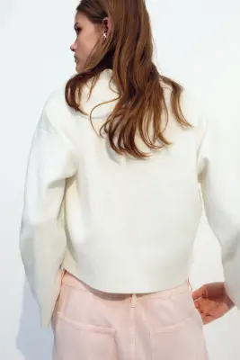 Gilet à encolure en V avec boutons noués - Blanc — photo 2