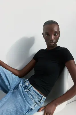 T-shirt ajusté en viscose - Noir — photo 1
