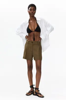 Short à plis - Vert kaki foncé — photo 1