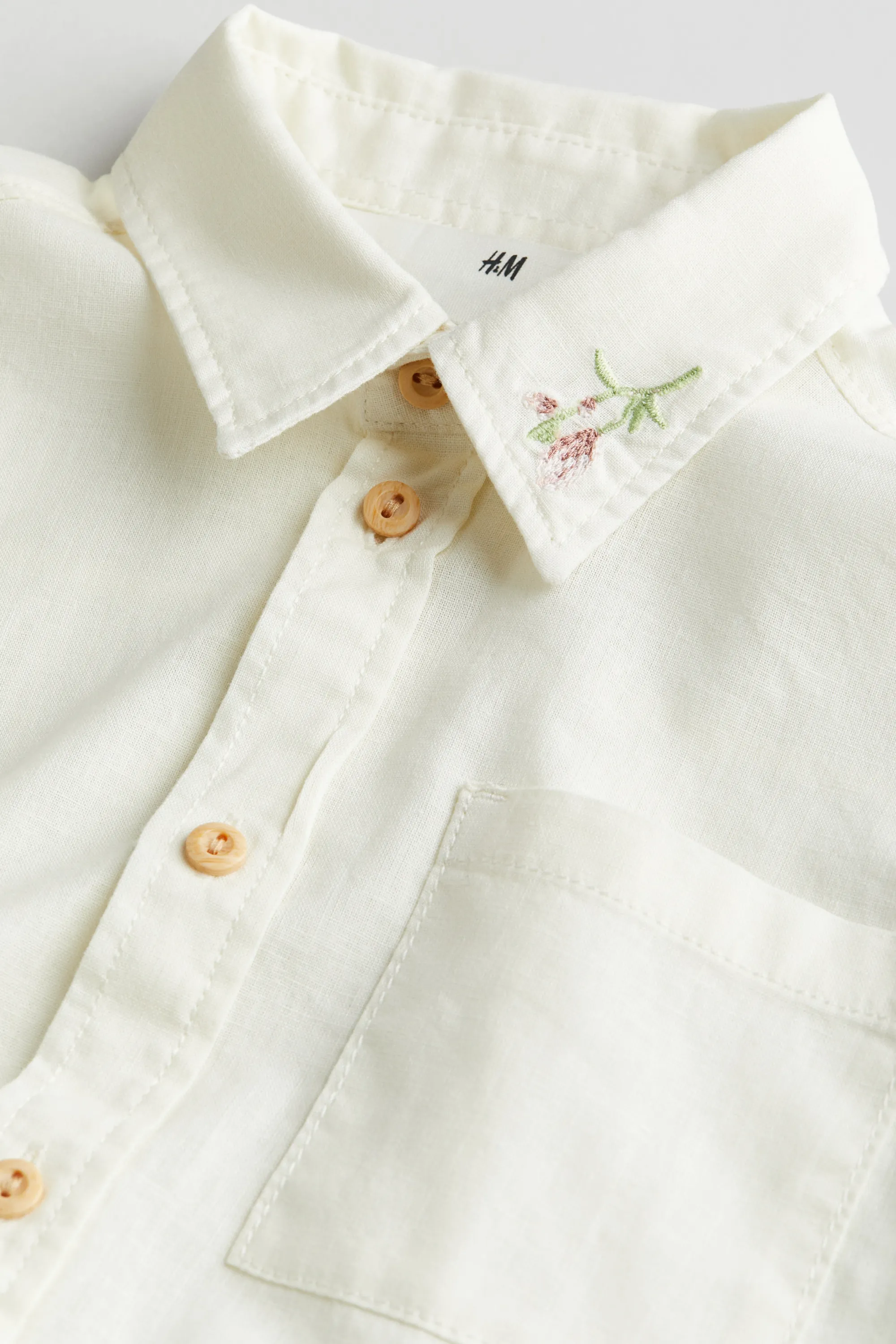 Chemise en lin mélangé avec motif brodé - Crème/fleurs