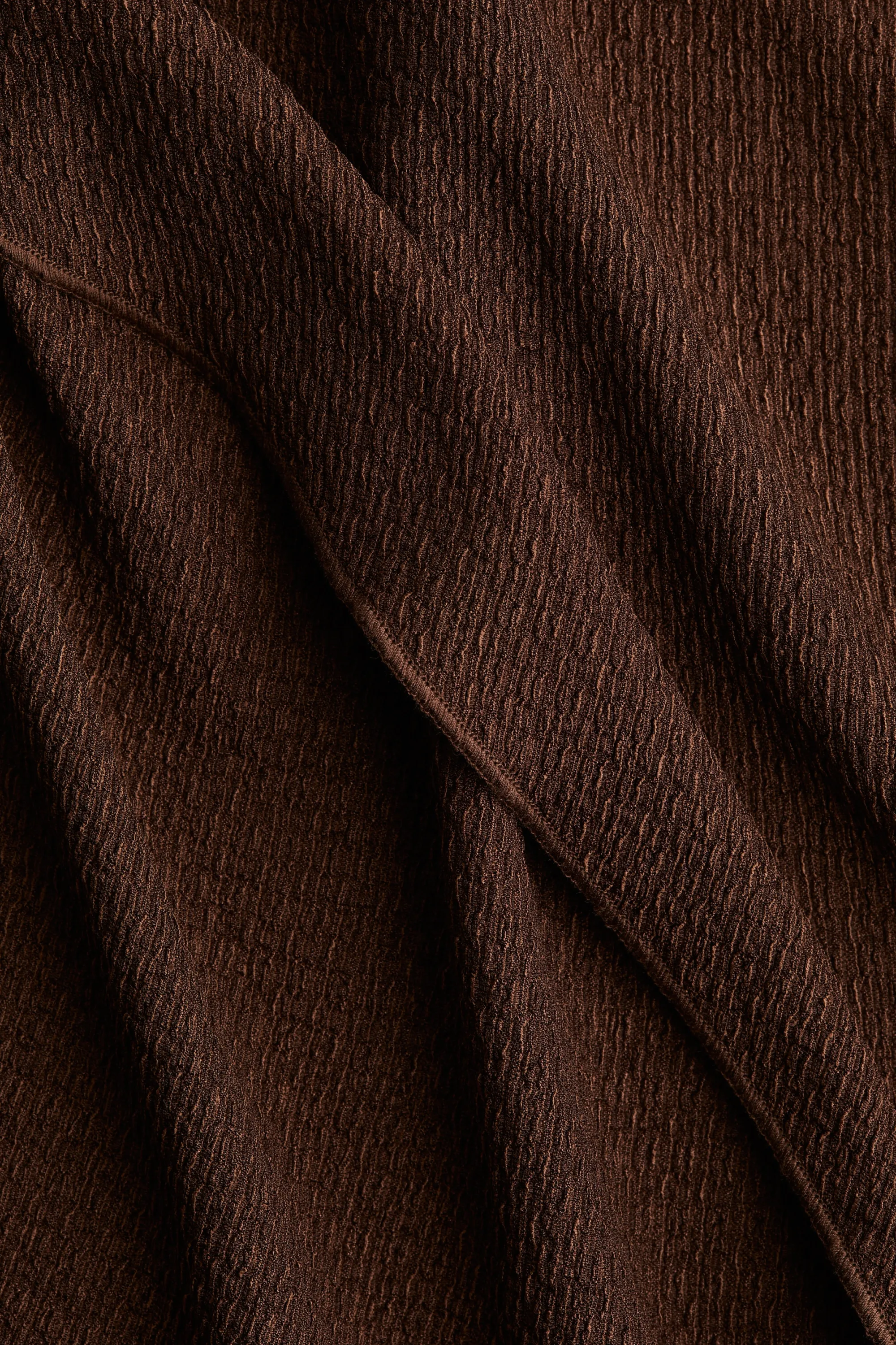 Robe ruchée avec perles fantaisie - Marron foncé