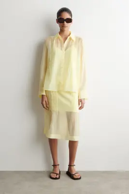 CHEMISE DIAPHANE À PLIS PINCÉS - JAUNE — photo 1