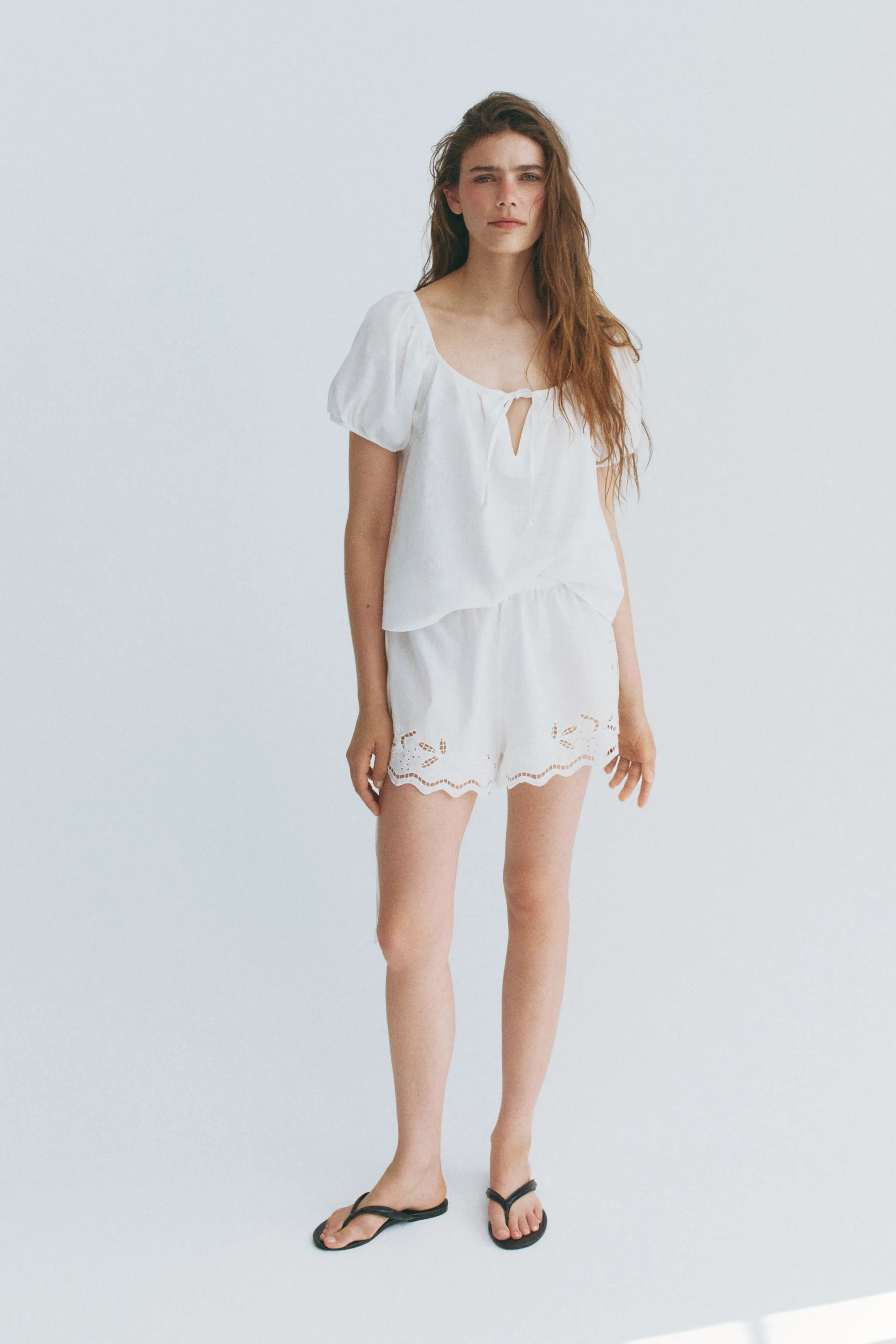 Blouse en lin mélangé avec manches bouffantes - Blanc