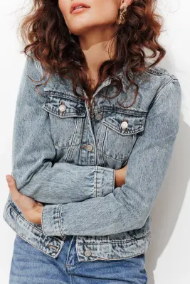 Veste en jean délavé Femme — photo 5