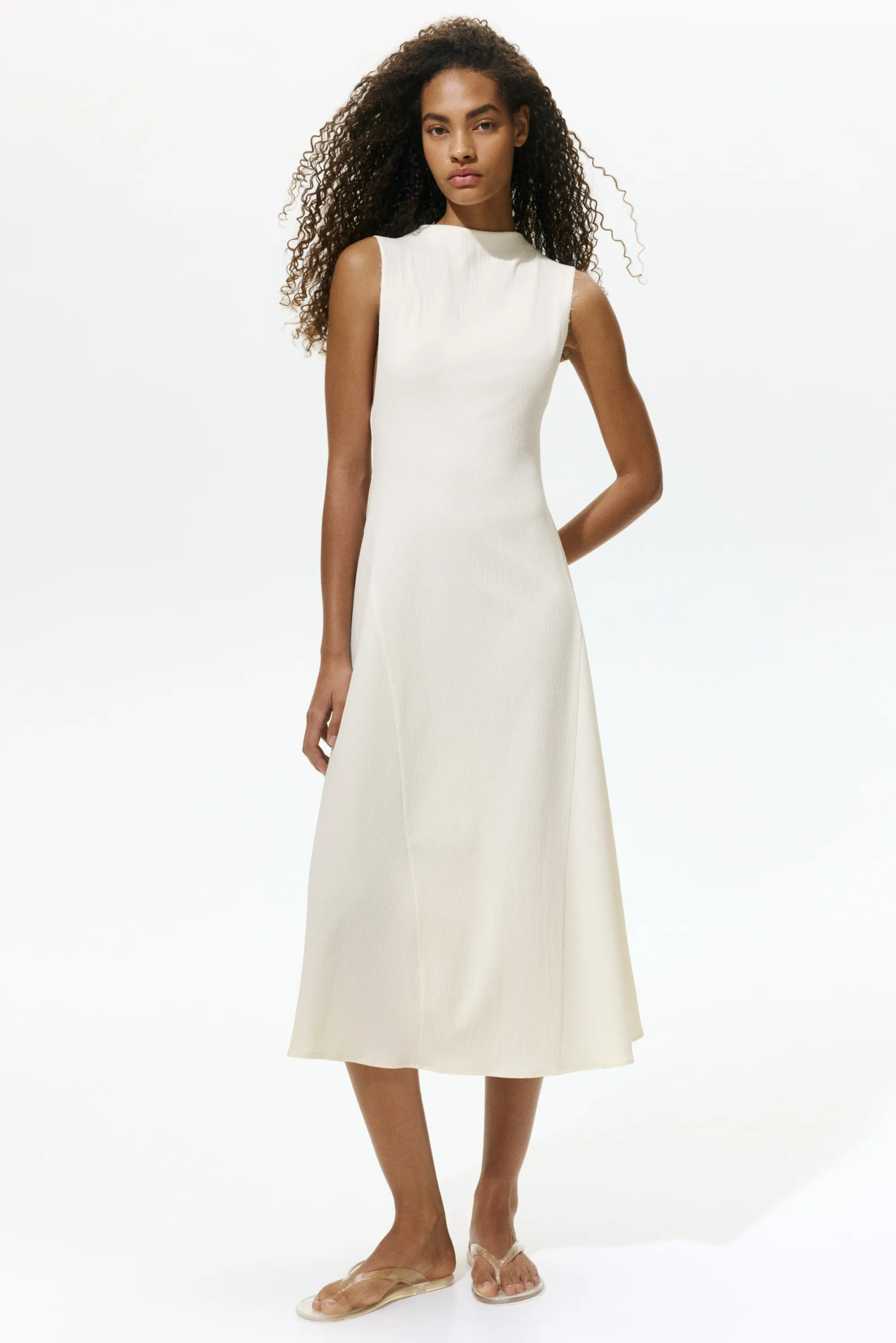Robe froissée avec encolure bateau - Crème