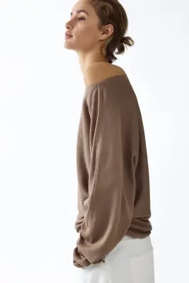 Pull à encolure bateau - Beige foncé — photo 4