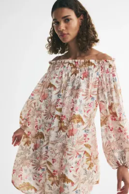 Robe oversize avec épaules nues - Beige clair/fleuri — photo 1