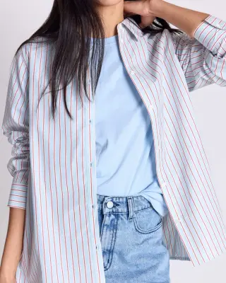 Chemise Liseron rayures rouge fond bleu — photo 1