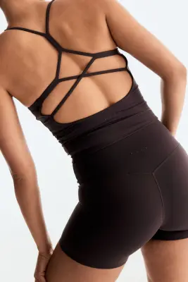 Short de sport moulant SculptMove™ - Prune — photo 2
