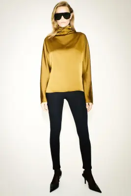 Top en satin avec col cheminée - Vert kaki — photo 2