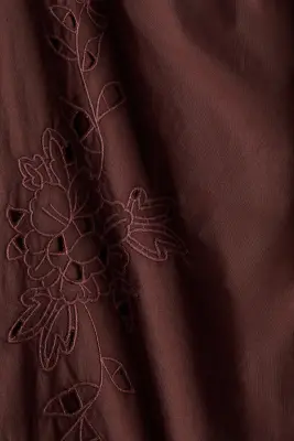 Pantalon avec broderie anglaise et détails à nouer - Marron — photo 3