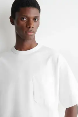 T-SHIRT OVERSIZE À DÉTAIL DE POCHE - BLANC — photo 2