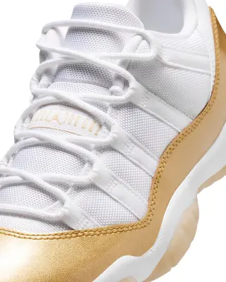 W Air Jordan 11 Retro Low White Metallic Gold "Mother Day" — photo 4