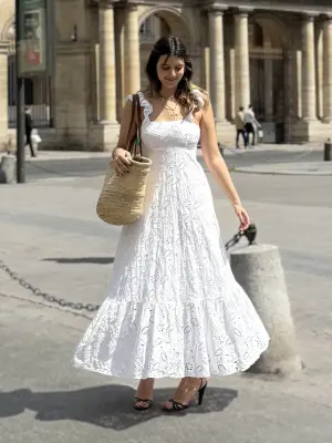 Robe longue en coton à oeillet blanc bretelles à volants Prix boutique 340€ Taille S — photo 3