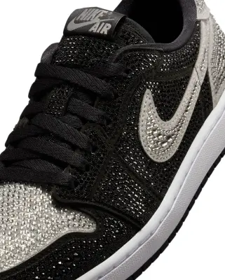 Swarovski x Air Jordan 1 Low OG — photo 4