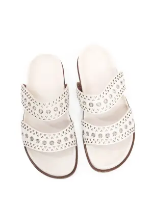 Sandales mules plates en cuir blanc à oeillets argent Prix boutique 990€ Taille 40 — photo 5