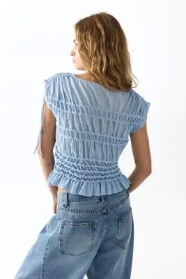 Top smocké en maille fine - Bleu clair — photo 2