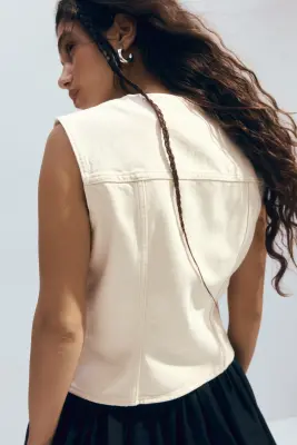 Gilet sans manches en twill avec boutons martelés - Crème — photo 3