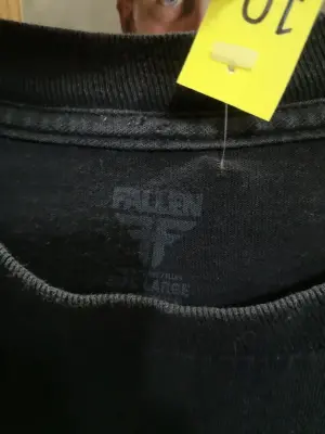 T-shirt Fallen noir — photo 2