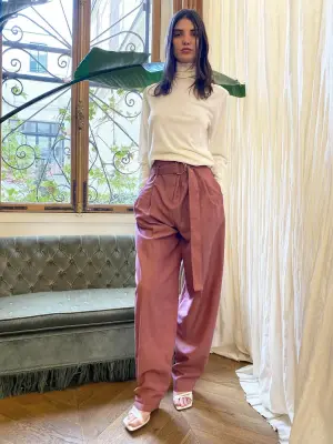 Pull col roulé en maille fine de laine blanc crème Prix boutique 1000€ Taille M — photo 5